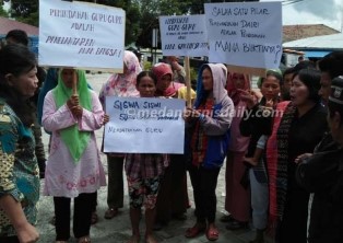 Dipecat, Puluhan Kepsek Mengadu ke DPRD Dairi