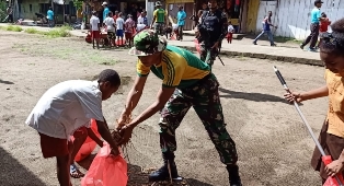 Peringati Hari Sampah Nasional, Satgas 754 Bangun Rasa Cinta Lingkungan