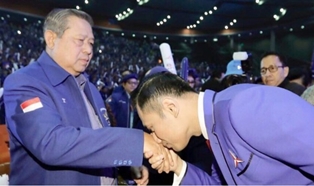Tongkat Estafet Ketum Baru Partai Demokrat, AHY Gantikan SBY
