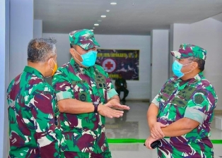 Kasum TNI Tinjau Rumkit Darurat Covid-19 di Wisma Atlet Kemayora