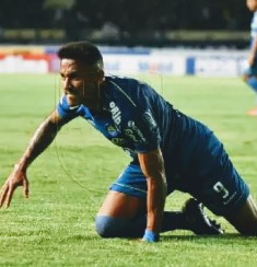 Striker Persib Bandung Wander Luiz Terpapar Virus Corona