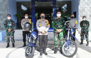 Danlanud Rsn Terima Bantuan 2 Unit Motor dari Polda Riau Dukung Babinsa