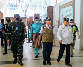 Danlanud Rsn Dampingi Gubernur Riau Tinjau Bandara SSK II
