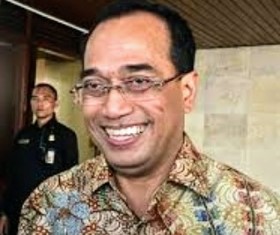 Menhub Budi Tatap Bekerja Pasca Negatif Virus Korona