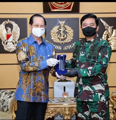 Panglima TNI Terima Penyerahan Rehabilitasi Sarana dan Prasarana