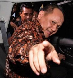 Ditahan KPK, Terhentinya Pelarian Eks Sekjen MA Ditangan Novel Baswedan dkk