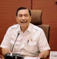Menko Luhut Sebut Tren Kasus Covid-19 Menurun