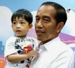 Klik Tweet "Selamat Ulang Tahun Pak": Jokowi Tetap Melayani