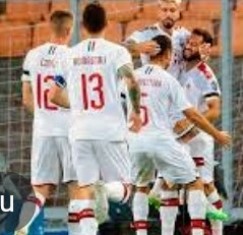 Gilas Lecce 4-1, AC Milan Buntuti Napoli di Klasemen Sementara