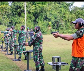 Perwira Lanud Rsn Asah Kemahiran Menembak
