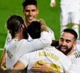 Pesta Gol, Liverpool Bantai Crystal Palace, 4-0