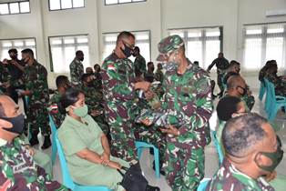 Danrem Merauke Berikan Pengarahan ke Prajurit Kodim Boven Digoel