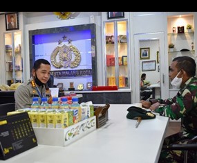 Danbrigif Para Raider 18 Kunjungi Mapolresta Malang Kota Eratkan Soliditas