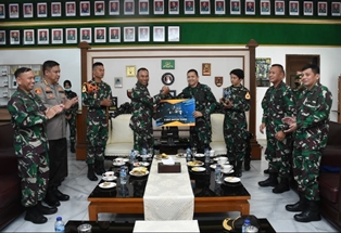 Alumni Akabri 95 Kunjungi Akademi Militer Magelang
