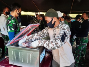 Mabes TNI Sembelih 30 Ekor Hewan Kurban