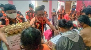 Pemuda Pancasila Peduli Warga Korban Musibah Rumah Terbakar di Pusuk Parlilitan