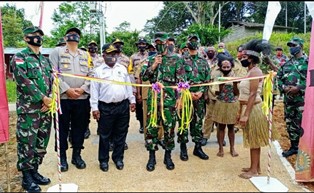 Danrem Merauke Tutup TMMD Ke-109 di Kampung Kakuna Perbatasan RI-PNG