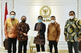 DPR Terima Supres, Dua Puluh Hari Proses Komjen Sigit Disetujui Jadi Kapolri