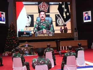 Panglima TNI: Perayaan�Natal,�Momentum Memelihara Kerukunan Antara Umat Beragama