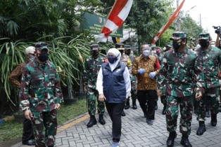 Panglima TNI Tinjau Pelaksanaan PPKM Skala Mikro di Surabaya