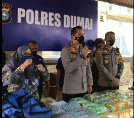 Polres Dumai Bekuk Dua Kurir, Ditaksir 23 Kg Shabu dan 19.937 Pil Ekstasi Diamakan