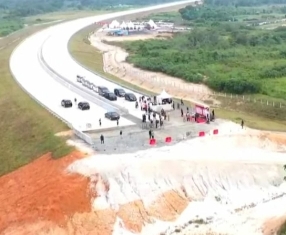 Danlanud Rsn Dampingi Gubernur Riau Sambut Kuker Presiden RI