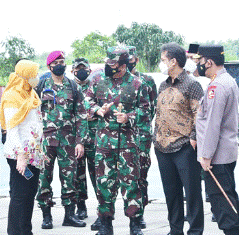 Sidak Panglima TNI ke Isolasi Terpusat OTG Nagrak dan 4 Posko PPKM Mikro