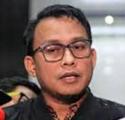 Enam Saksi Diperiksa KPK, Ada Mantan Kadis PU Bengkalis dan Saksi Bersatus Tersangka