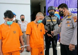 Gondol Uang Rp 100 Juta, Dua Residivis Dibekuk Tim Gabungan Polda Riau