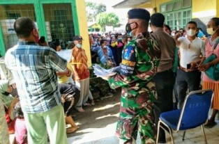 Danlanal Perintahkan Babinpotmar TNI AL Lanal TBA Pantau Serbuan Vaksinasi