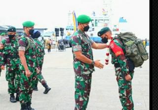 Pangdam Mulawarman Sambut Pajurit Yonif Raider Pulang Tugas Operasi Papua