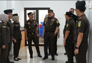 Jaksa Agung: Tak Hanya Fokus Perkara Kecil, Sasar Rugikan Negara Lebih Besar 